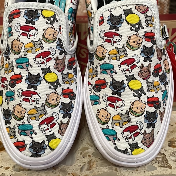 Vans Classic slip on comfy Cush puppies and kittens - Picture 3 of 8